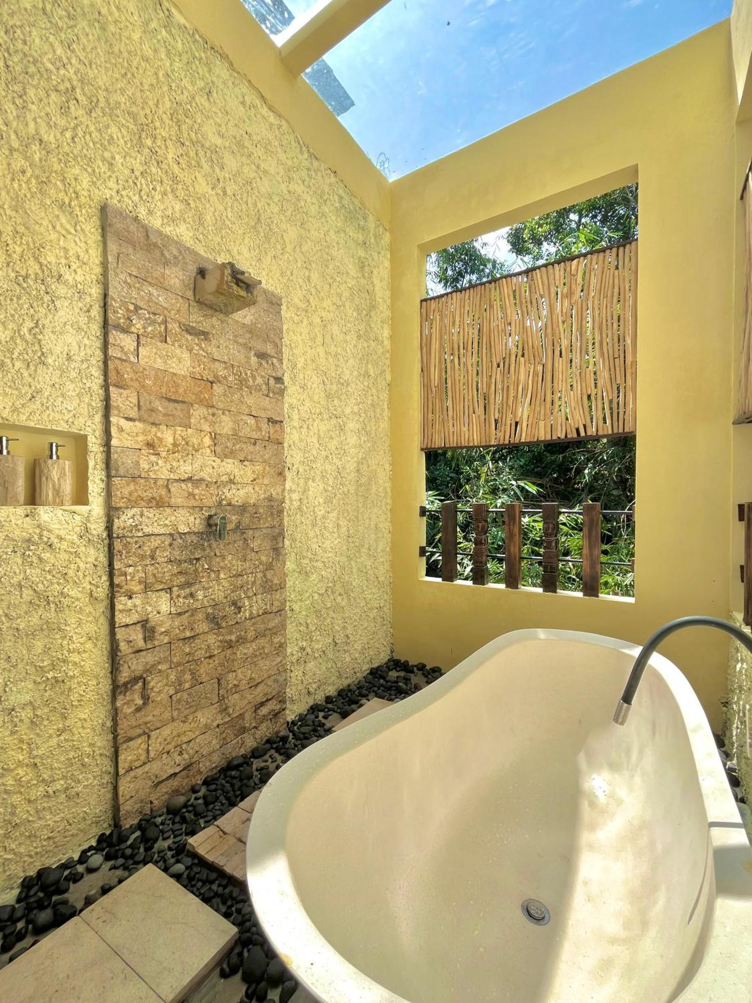 Bamboo Oasis Hotell Ubud Exteriör bild